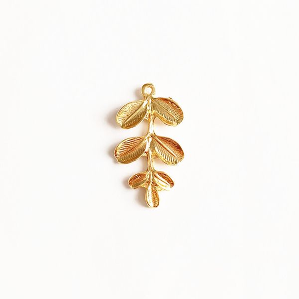 

10 pcs 22*38mm fashion metal alloy kc gold leaves pendant charm diy jewelry accessories, Blue;slivery