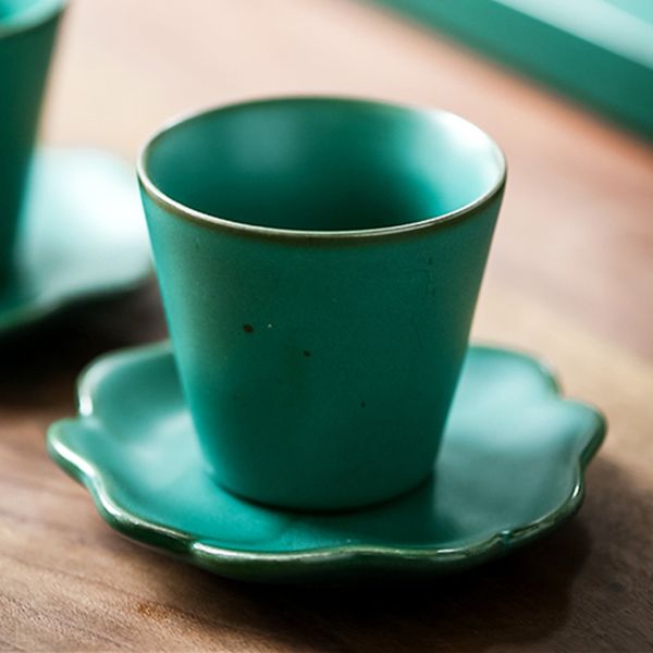 Керамическая чашка чая с блюдцем Ручной росписью Фарфор зеленого чая Малой Чаша Drinkware пуэр японских чашек