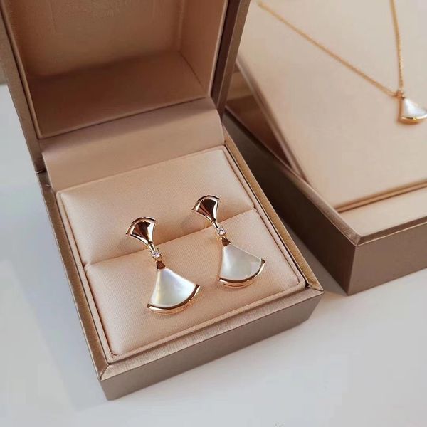 

Colares com Pingente amazingjewelrystore