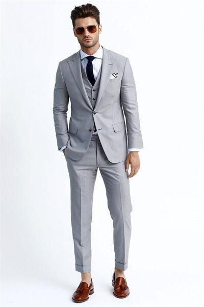 

custom silver handsome tuxedos three pockets blazers men three pieces coat vest pants fashion men slim suits suitable for various events, White;black