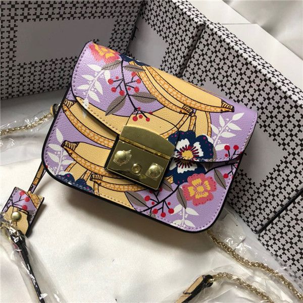 

новая мода печати дамы реальный кожаный мешок мультфильм банан граффити диагональную мешок плеча свежий и простой девушки небольшой квадратн