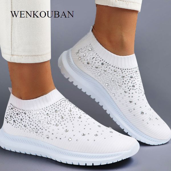 

summer white кроссовки женщины цельнолитные обувь женская скольжение на носок обувь casual walking flats женские кроссовки, Black