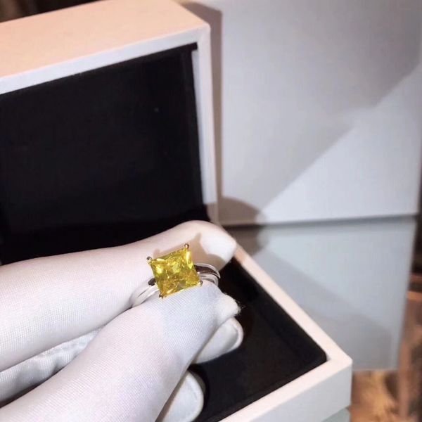 

rings s925 sterling silver square diamond yellow diamond ring luxurious and exquisite gifts showing temperament, Golden;silver