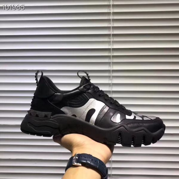 

2020 women's / men's casual shoes camouflage leather tie lovers shoes luxury rivet flat shoes boxed, Black
