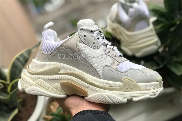 

paris 17fw triple-s mens comfort casual shoes luxury designer dad shoes triple s 17fw sneakers for women vintage sports jogging trainer, Black