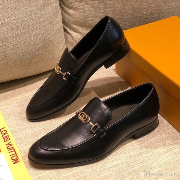 

20ss man shoes cow leather genuine cut-outs slip-on breathable loafers men shoes for wedding business plus size brown black madaod