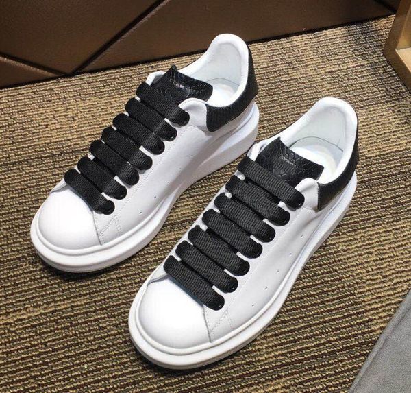 

luxury platform sneakers fashion designer shoes reflective triple black velvet white golden mens womens casual party dress leather shoe 02
