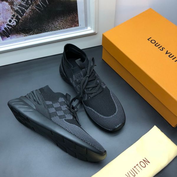 

Brand men 2019 hoe luxury neaker fa hion brand breathable with cla ic tripe hoe real leather flat couple hoe ize 38 44