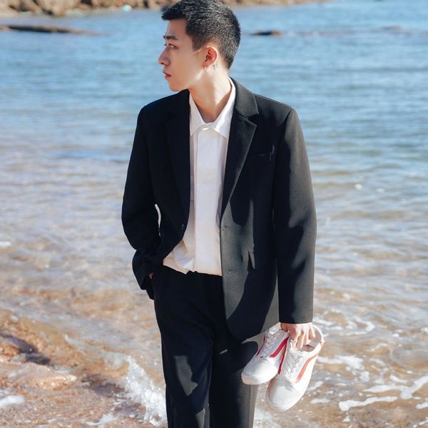 

2020 men's casual korean fit trend hong kong style handsome retro blazer suit suit coat, White;black