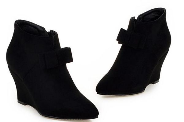 

2018 suede women's boots in winter with new style slope heel pointed end keep warm non-slip, Black