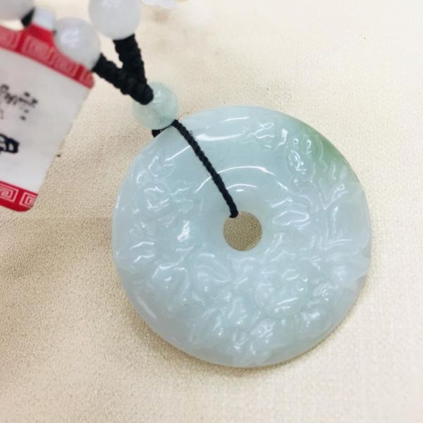 

натуральный бирманский изумруд нефрит резьба двухцветный ажурный цветок пончик кулон с трехцветным бисером ожерелье свитер цепи, Silver