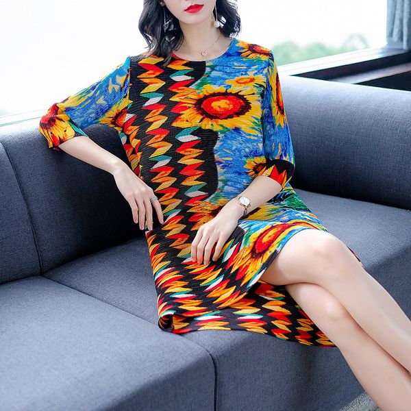 

printed dresses new spring garment 2019 woman style round neck seven sleeves loose large size fold a-line short dress miyake, Black;gray