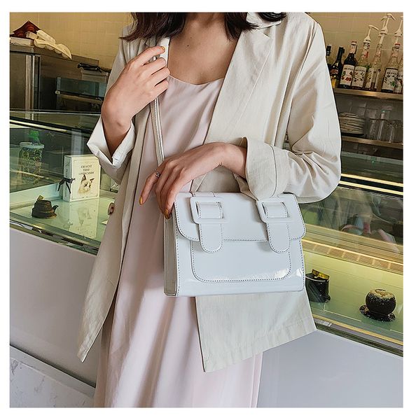 

2020 новых женских сумки дикого креста тело портативных женских сумки делового стиль универсального ins