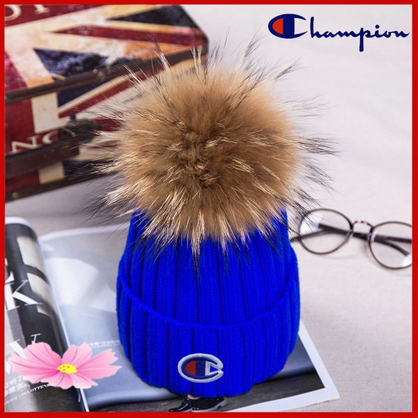 

new champion вязаные real fur hat сгущаться шапочки с real raccoon fur помпонами warm caps snapback помпоном шапочку шляпы, Blue;gray