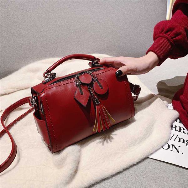 

women handbags pillow small crossbody bags for women pu leather messenger shoulder bag 2020 ladies retro tassel bag