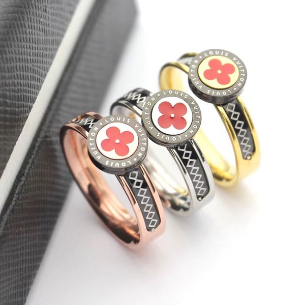 

2019 высокое качество роскошный Четырехлистный формы цветка панк кольца штамп логотип шарм кольца ювелирные изделия на Рождество ювелирные изделия оптом цена