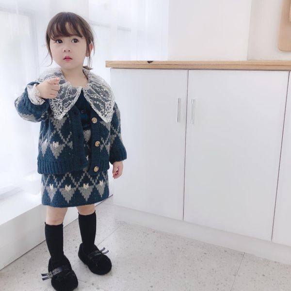 

new autumn and winter 2-7 year old baby girl baby fragrance color matching fine plaid sweater suit (cardigan + half dress, Blue
