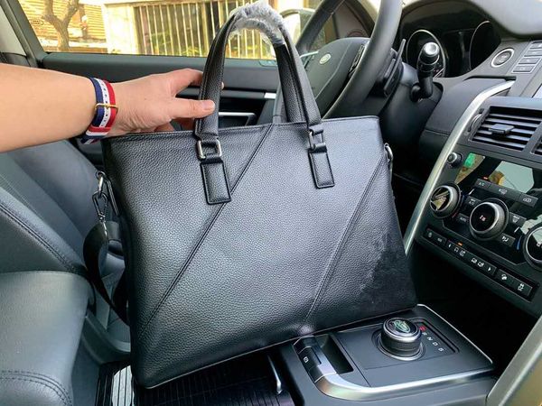 

мужской портфель новый бизнес одно плечо модный человек с сумкой