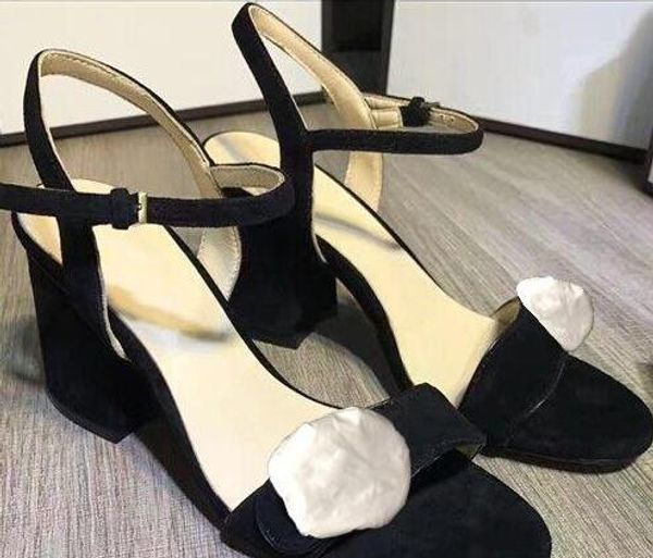 

2019 classic high heeled sandals coarse heel leather luxury designer suede woman shoes metal buckle for parties occupation sanda cs0100, Black
