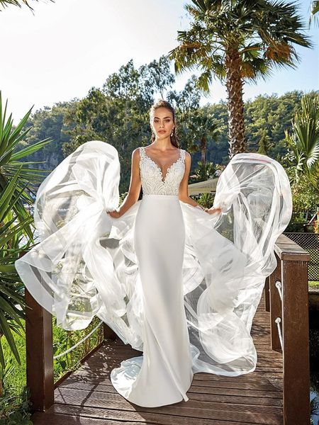 

long mermaid wedding dress with overskirt removable appliqued lace chiffon sheer back bridal gowns floor length vestidos de novia, White