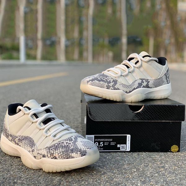 

Low Snakeskin SE Basketball Shoes 11 Grey White 2019 New Designer Real Carbon Fiber Mens Outdoor Athletic Trainers Sneakers