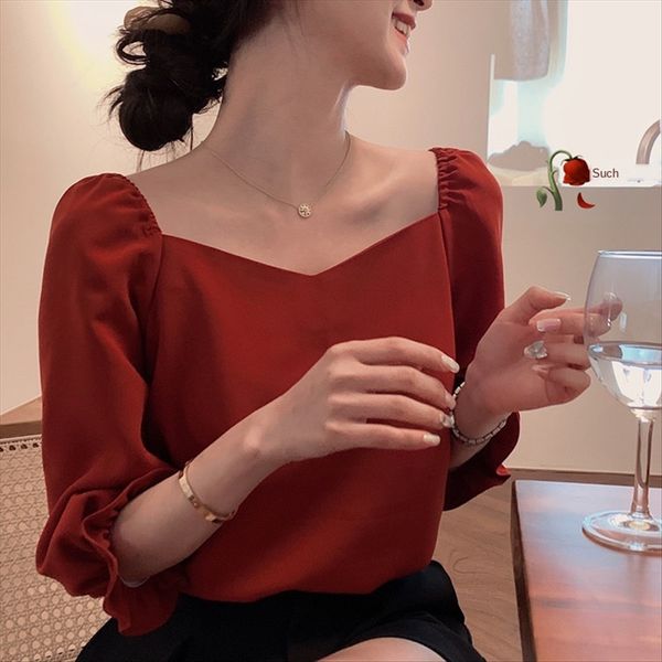 

meat-finished female t- coat short coat silk 2020 clavicle-exposed v-neck short sleeve chiffon shirt slim t-shirt five points, White