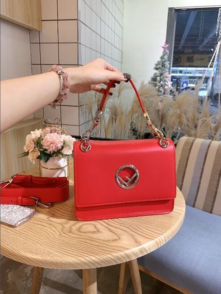

deisigner shoulder bag for women chest pack lady tote chains handbags presbyopic purse messenger bag designer handbags canvas wholesale 1012