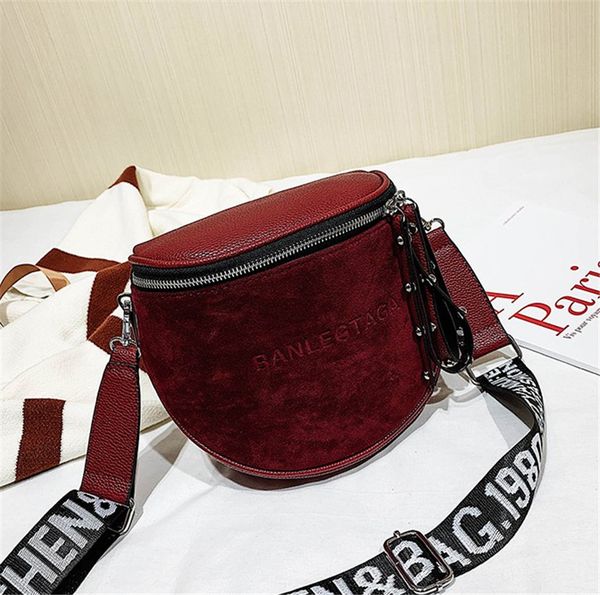 

designer shoulder bag crossbody for women bags pu leather shoulder bag fashion famous brand lady semicircle saddle fashion 6