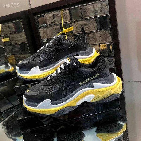 

2020 multi luxury triple classic low old dad sneaker combination soles boots mens womens fashion casual shoes high size 36-45, Black