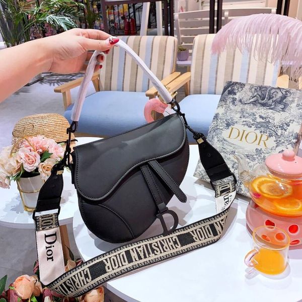 

2019 new women 039 handbag woven letter me enger bag brand high end me enger bag quality pu fa hion ca ual handbag wallet 08, Blue;red