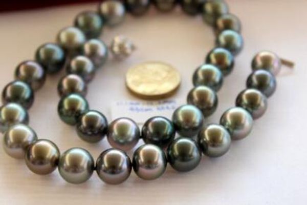 

elegant 9-10mm tahitian round black green pearl necklace 18inch 925s, Silver