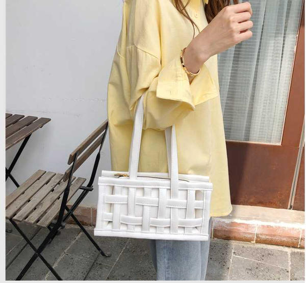 

fashion new women small handbag messenger shoulder bag knit women's vintage cute bag f25lio09