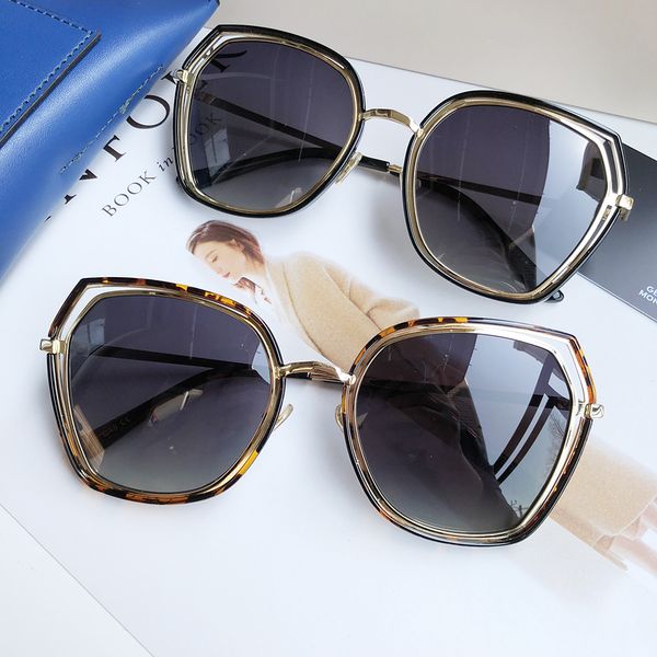 

famous designers :2018 star large frame polarized sunglasses, fashion, cool, trend,woman sunglasses,suitable for round face sunglasses, White;black