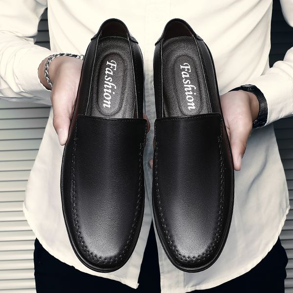 

vintage leather casual shoes men italian style loafers male classic men driving shoes moccasins slip on male loafers hc-583, Black