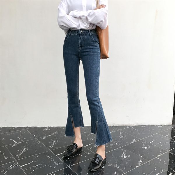 

the new spring and autumn 2020 trousers have a slit at the bottom to show thin stretch micro-flared jeans, Blue