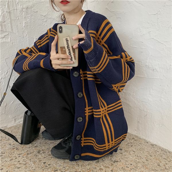 

women's knits & tees make firm offers to loose checked sweater cardigan, White