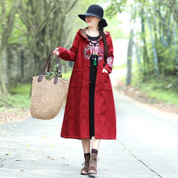 

coat women autumn winter original design jacquard velvet thickening embroidery vintage trench coat loose casual women dress robe, Tan;black