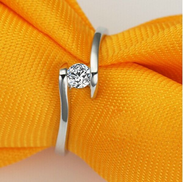 

0.5 ct 14k white gold lovely design unfailing lovely diamond engagement ring for woman perfect birthday gift for girl friend, Golden;silver