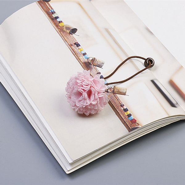 

бутика 20pcs моды милые цветочные pom pom галстуки волос твердые полосы цветок упругие волосы цветочные принцессы headware аксессуары, Slivery;white