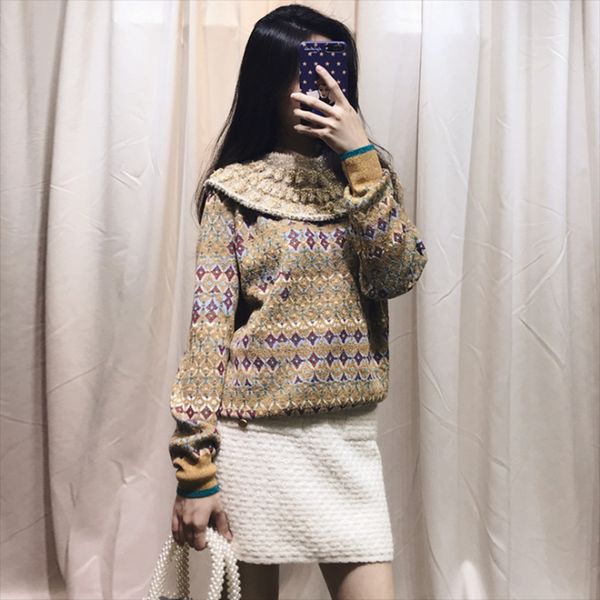 

2019 fall and winter new vintage style cloak collar women embroidery fashion sweater, White;black