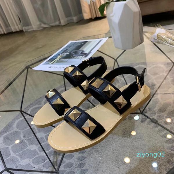 

2020 popular summer designer sandals fashion c brand women's casual leather shoes loafers women's flip flops 35-39 z02, Black