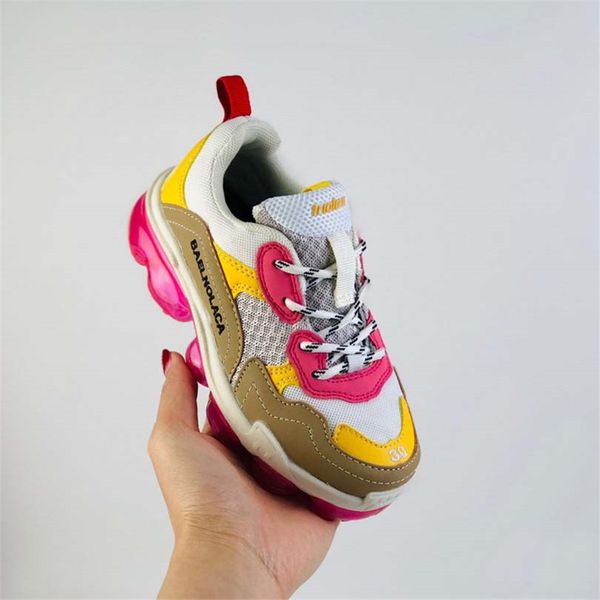 

2020 new infant reaction kids running shoes rubber suede youth junior trainers big small boy girl children panelled baroque sneakers, Black