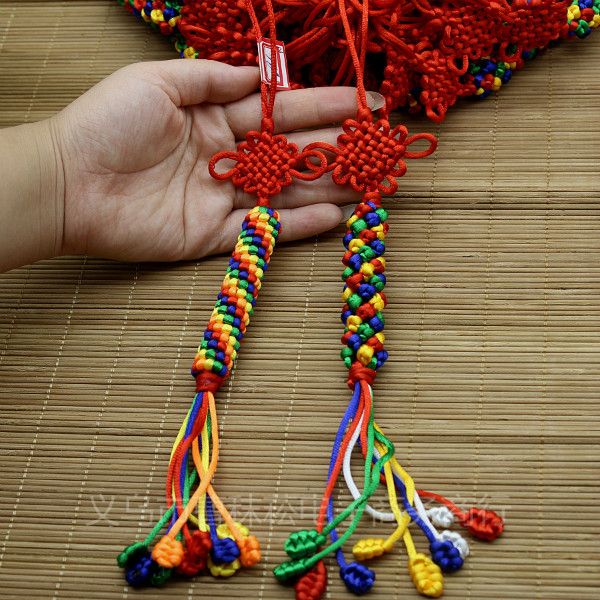 Großhandel Rückkehr zum antiken chinesischen Stil tibetischer Sechs-Platten-chinesischer Knoten bunter Diamantknoten Spin-Ananas-Knoten DIY