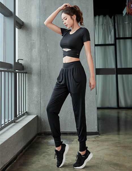 

20s women designer yoga suit fitness clothing summer fashion style sport yoga tees suits short slim breathable pants + lr200505