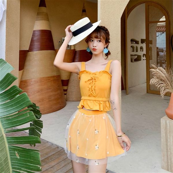 

swimsuit female split 2020 skinny belly-covering conservative fairy fan students spring flat angle skirt swimsuit, White;black