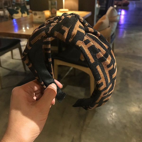 

горячая продажа высокого качества hairband simple lady wild wide край knotted шпилька прессованная волос wash headwear письмо оголовье, Silver