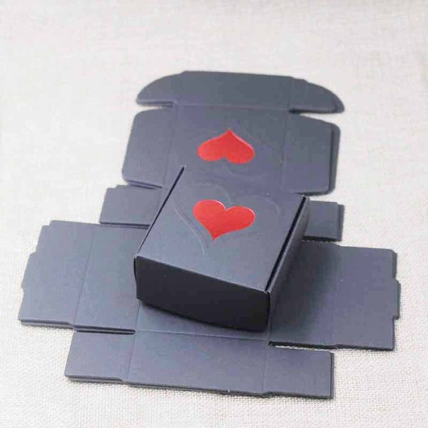 

2018new bigger red love heart soap box 1lot=20pcs fashion kraft paper pillow hand made gift box candly wedding