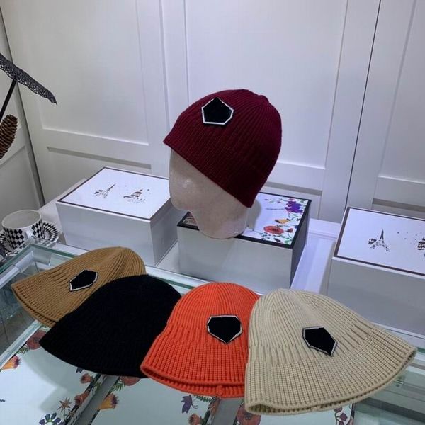 

2019 fashion knitting cotton hats women men winter warm 5 colors hats with box, Blue;gray