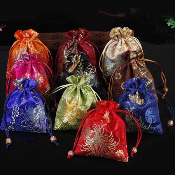 Sacchetti regalo di seta piccoli spessi con crisantemo Sacchetti regalo di broccato cinese di Natale con coulisse Sacchetti regalo per feste di compleanno Borsa per imballaggio di gioielli 50 pezzi
