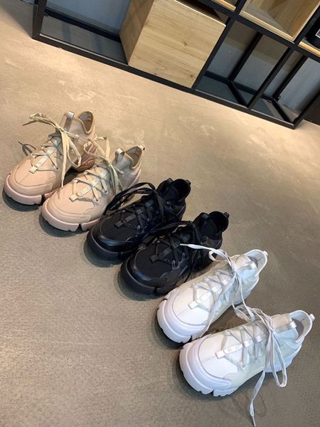 

Fa hion de igner hoe black white pink comfort girl women neaker leather hoe ca ual luxury hoe ize 35 40 rx19040706